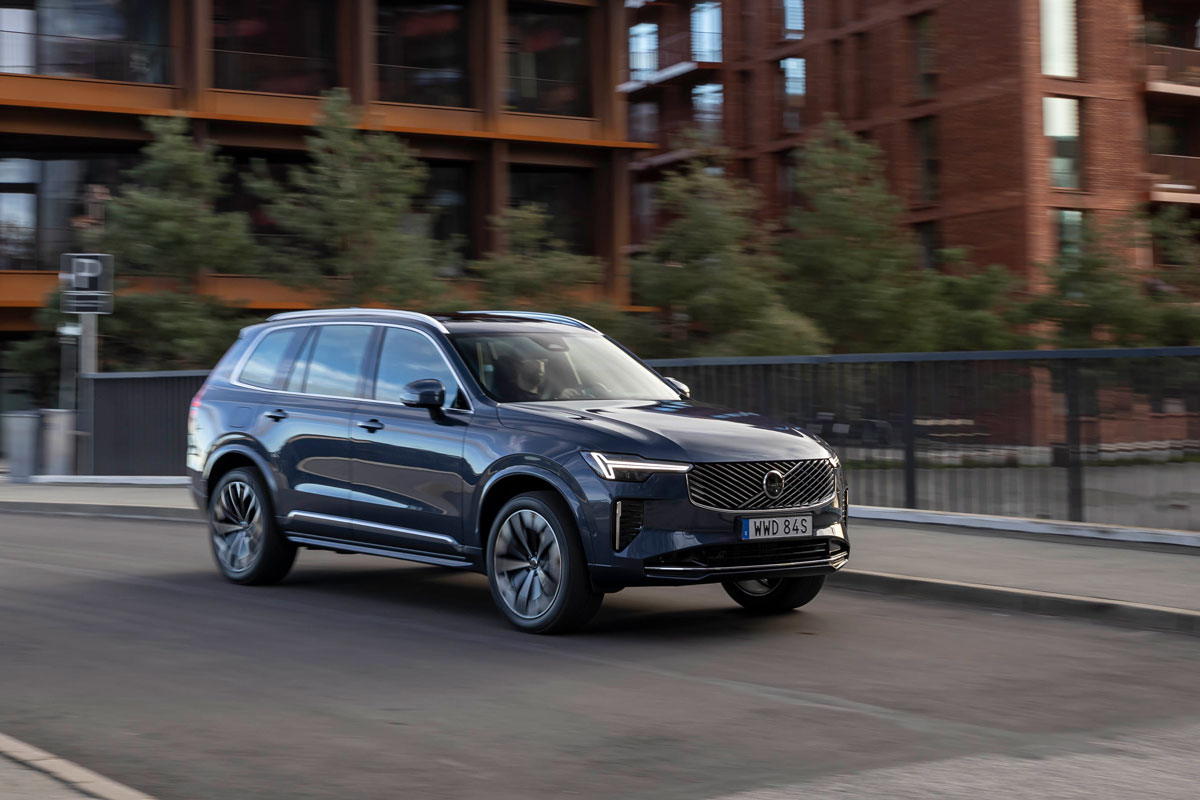 Thân xe Volvo XC90 Ultra 2026 thiết kế SUV Bắc Âu mạnh mẽ