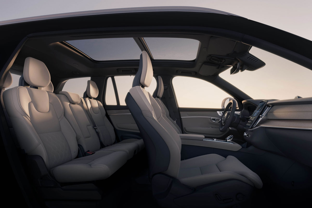 Nội thất Volvo XC90 Ultra 2026 với ghế da cao cấp màu be