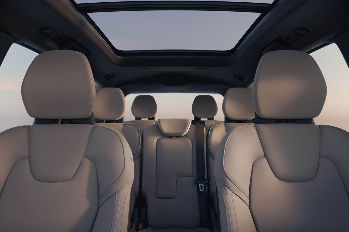 Hàng ghế sau Volvo XC90 Ultra 2026 rộng rãi cho gia đình