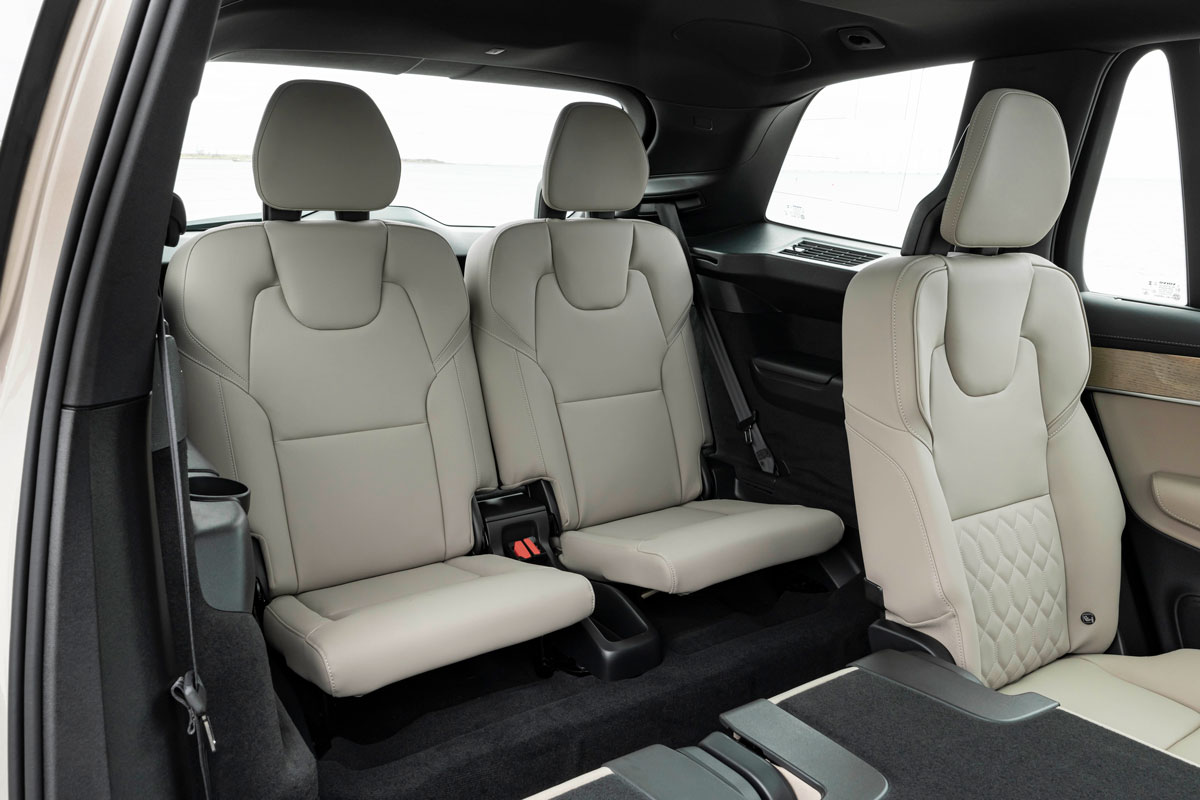 Hàng ghế sau Volvo XC90 Ultra 2026 rộng rãi cho gia đình